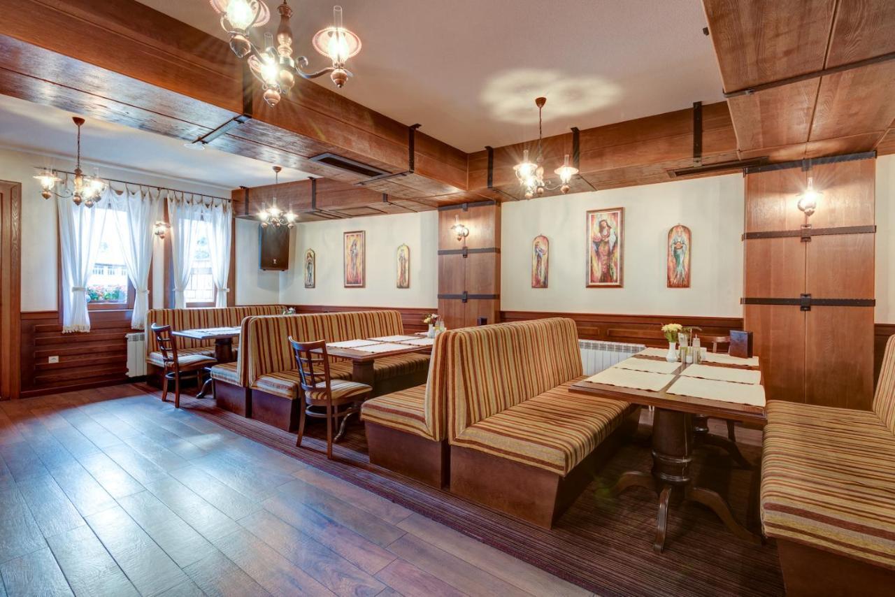 Shiroka Laka Hotel Buitenkant foto